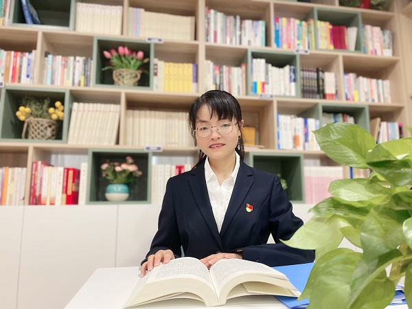 這個(gè)悄悄 紛歧般 顧玉娟 建裝公司 13703991330.jpg 這個(gè)悄悄 紛歧般 顧玉娟 建裝公司 13703991330.jpg